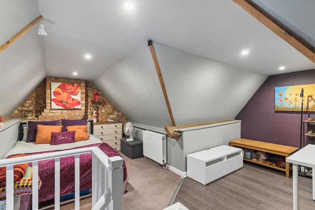 Additional image 7 of 3 bed terraced house for saleWeston Way, Baldock SG7