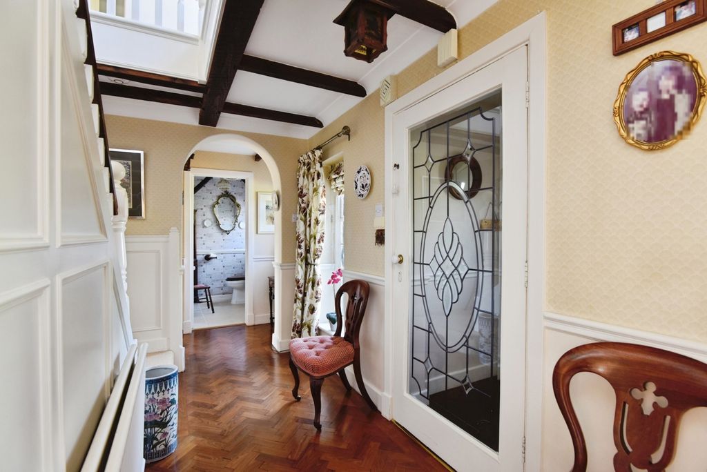 Additional image 7 of 4 bed detached house for saleSeabridge Lane, Newcastle, Staffordshire ST5