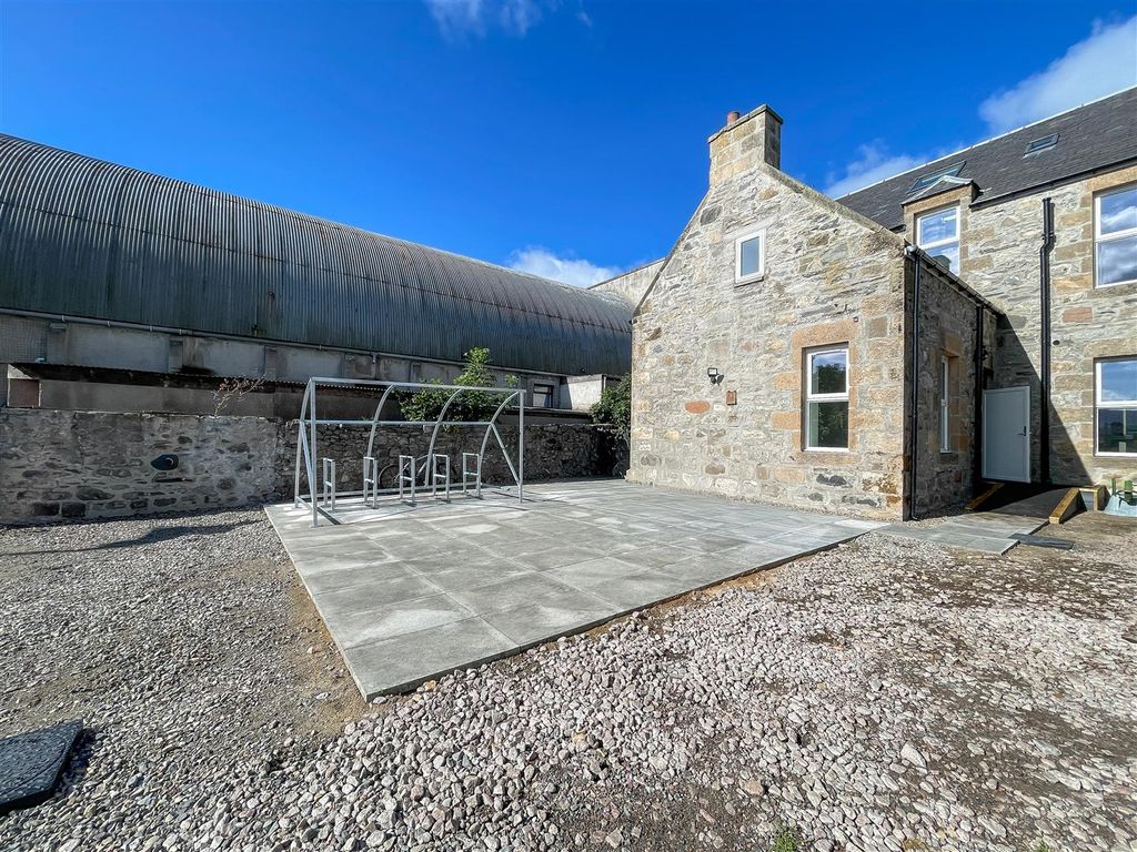 Additional image 6 of 2 bed flat for saleGarden Apartment 1, Stonefield House, The Square, Grantown On Spey PH26