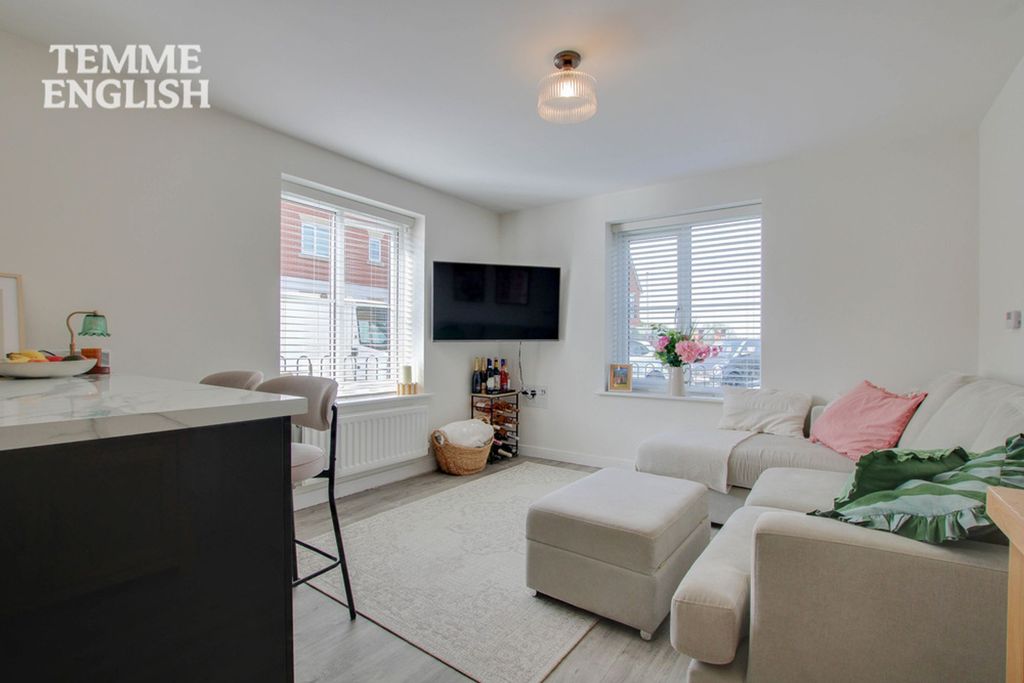Additional image 3 of 2 bed flat for saleSchool Avenue, Dunton Fields, Laindon SS15