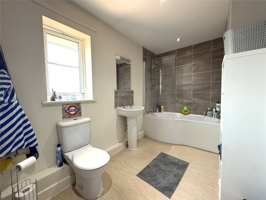 Additional image 7 of 2 bed flat for saleWaterers Way, Bagshot, Surrey GU19