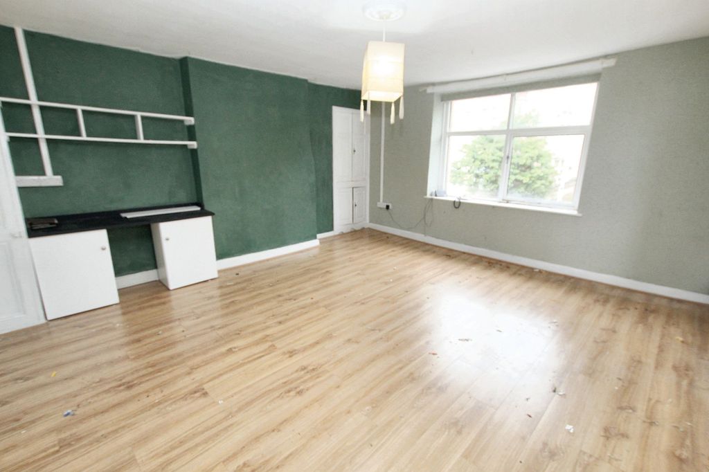 Additional image 2 of 1 bed flat for saleRochdale Road, Todmorden OL14