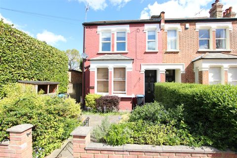 Radcliffe Road, Winchmore Hill, London N21