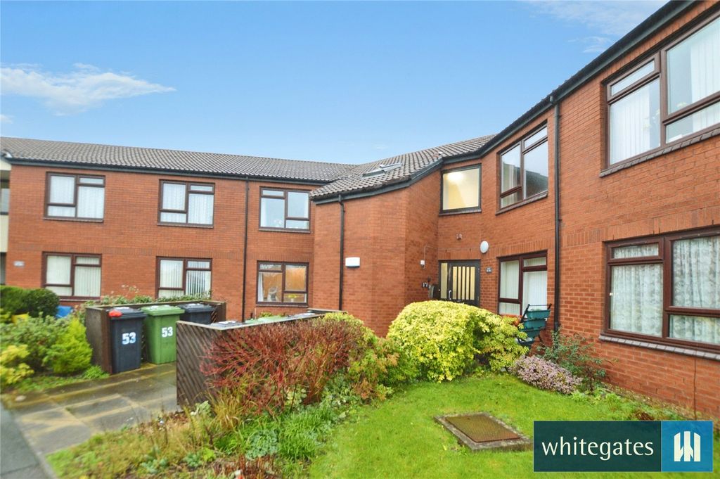 2 bed flat for saleLynwood Garth, Leeds, West Yorkshire LS12