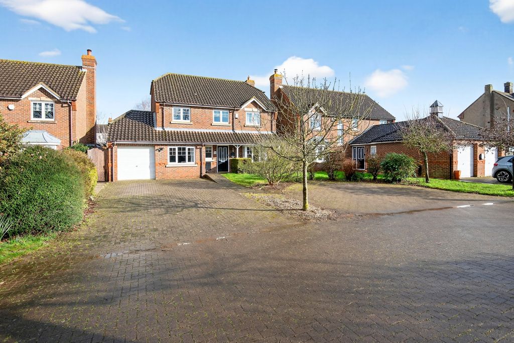 Additional image 2 of 5 bed detached house for saleThe Avenue, Biggleswade SG18
