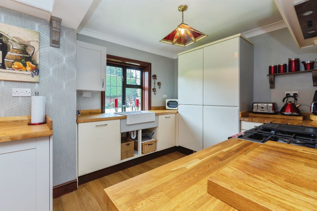 Additional image 7 of 4 bed detached house for saleParsons Lane, Bierton, Aylesbury HP22