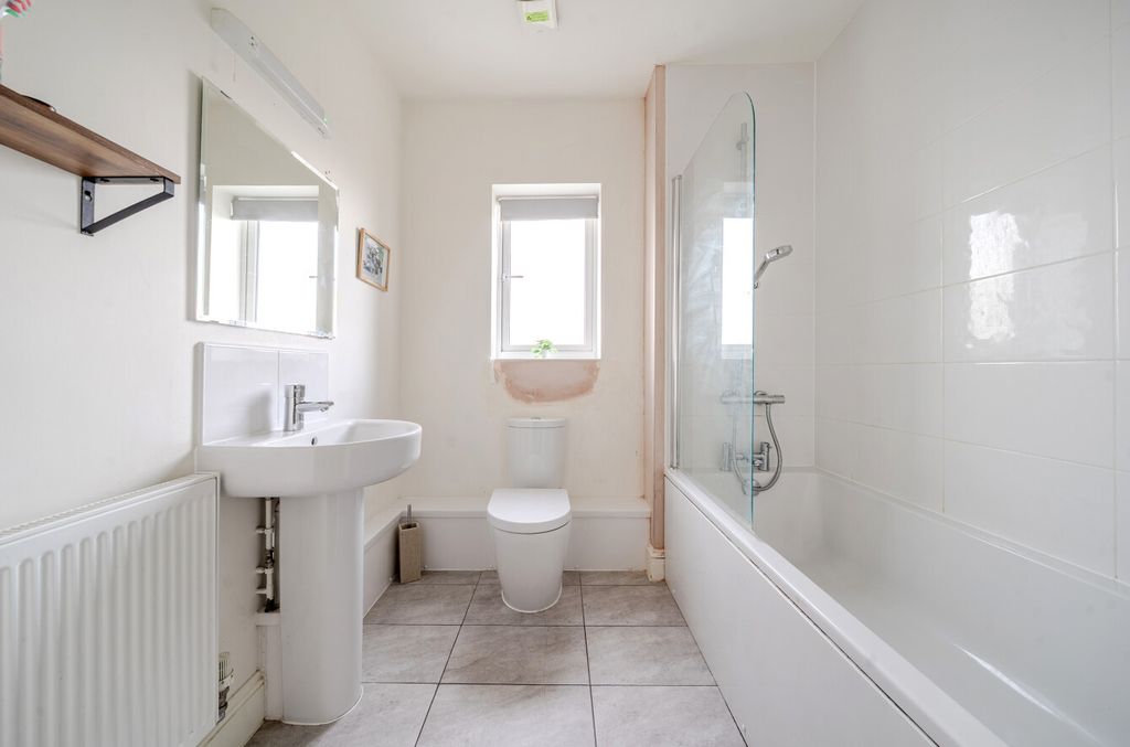 Additional image 9 of 1 bed flat for salePark View Court, Pelican Way, Letchworth Garden City SG6