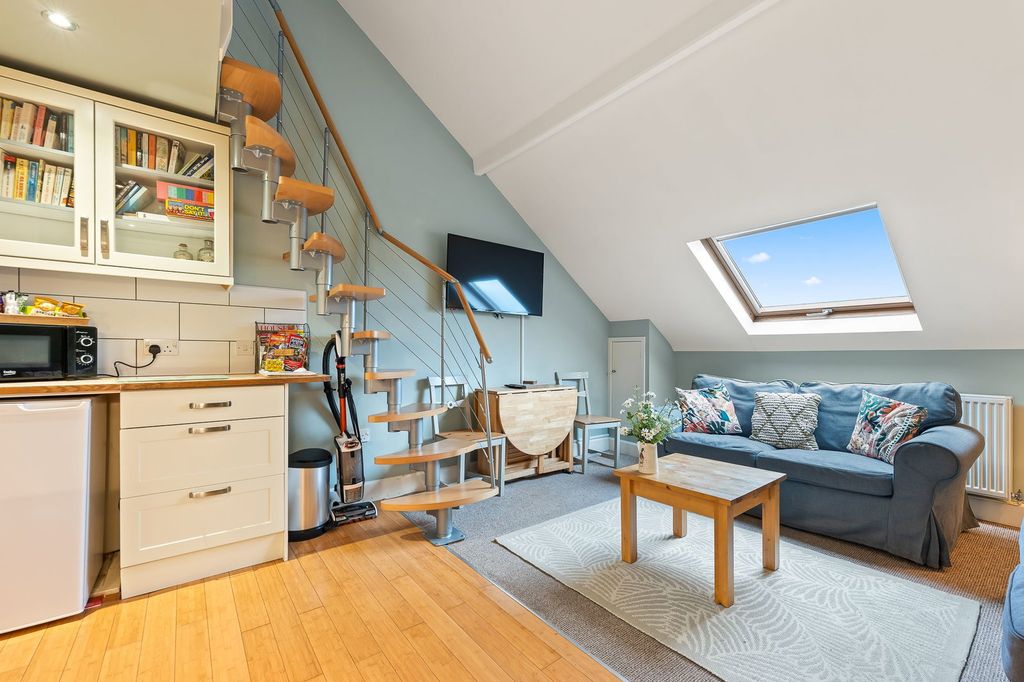 Additional image 4 of 1 bed flat for saleWards House, 153 Smedley Street, Matlock DE4