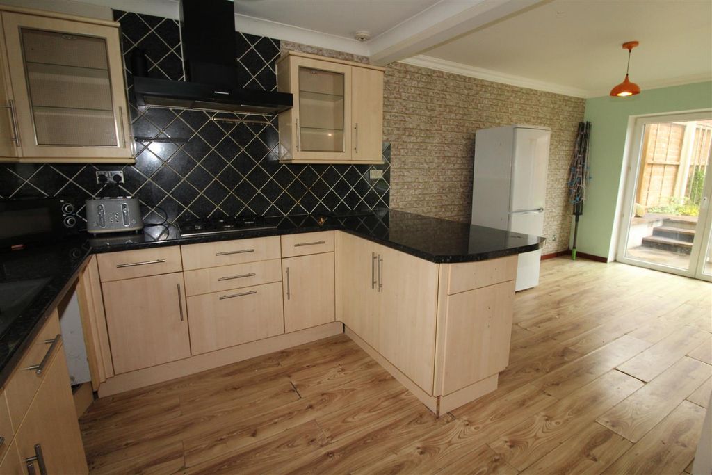 Additional image 4 of 4 bed end terrace house for saleElm Court, Newbridge, Newport NP11