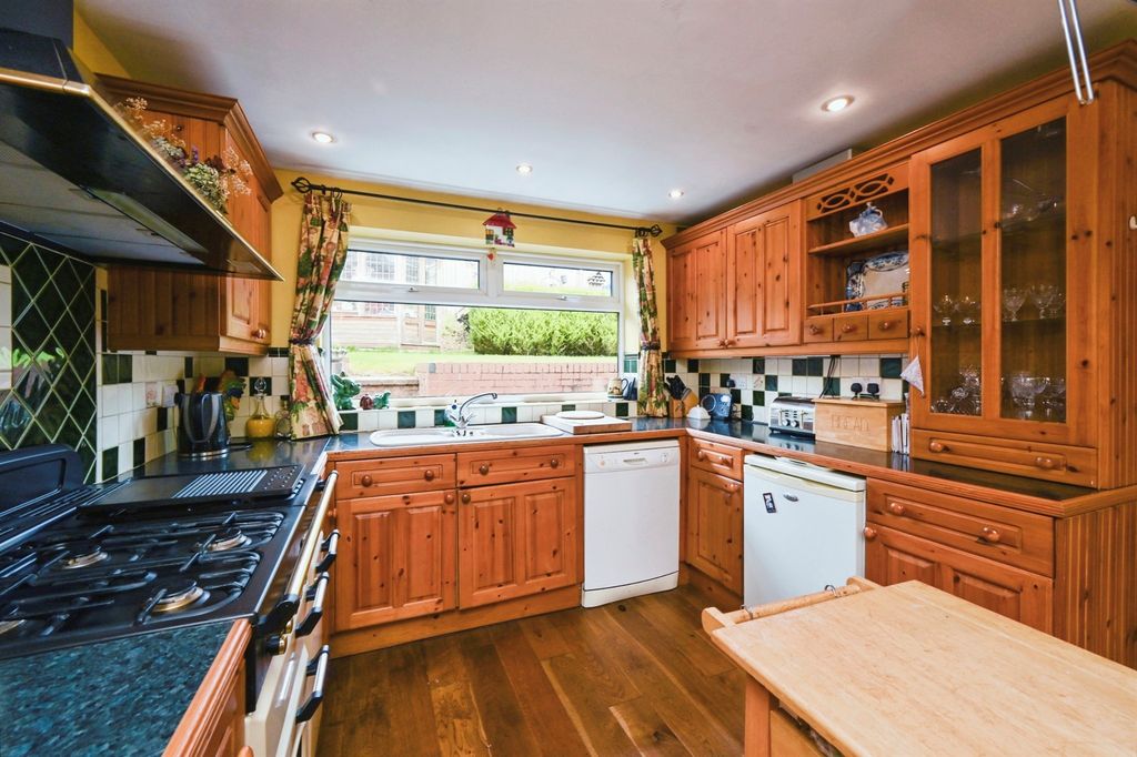 Additional image 3 of 3 bed detached house for saleMount Pleasant Drive, Belper DE56