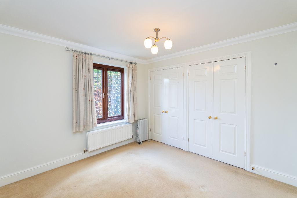 Additional image 7 of 2 bed flat for saleAshurst Place, Dorking RH4