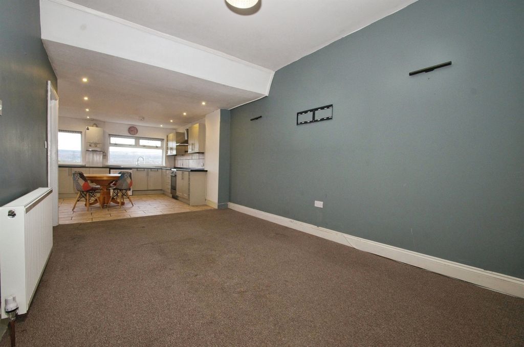 Additional image 5 of 3 bed flat for salePisgah Street, Kenfig Hill, Bridgend CF33