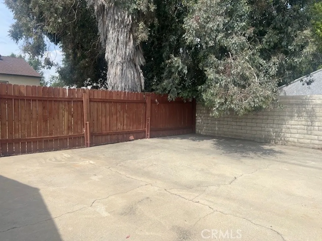 6706 Jumilla Ave, Winnetka, CA 91306
