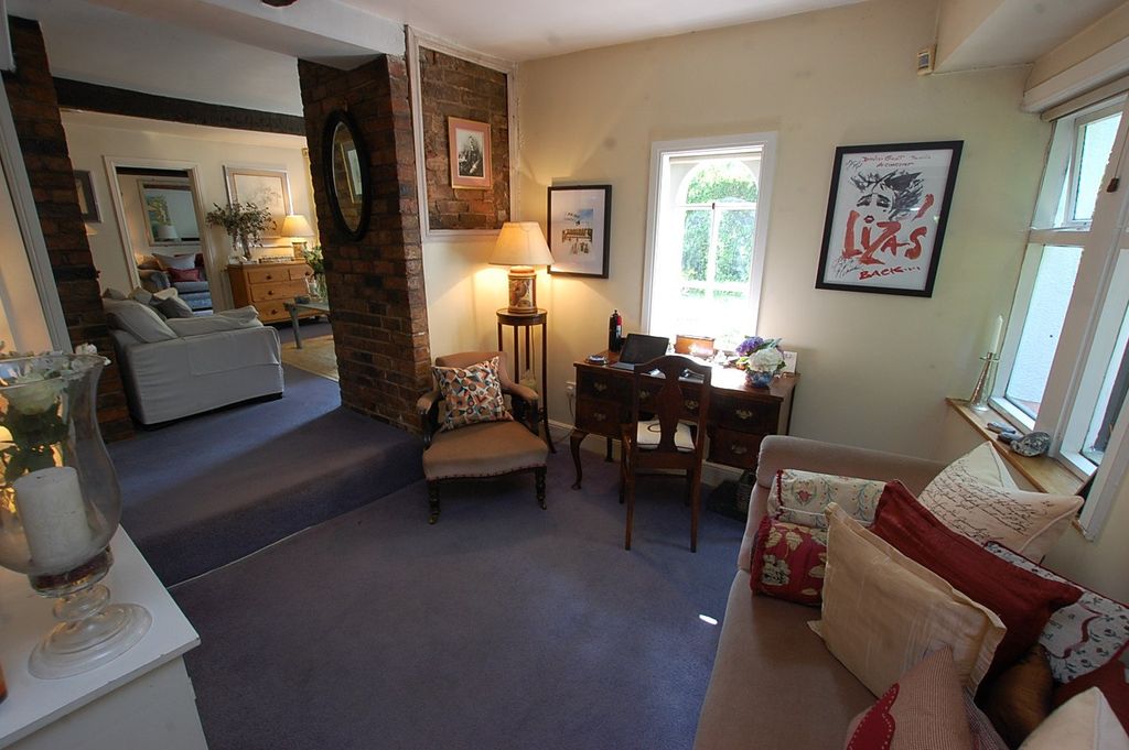 Additional image 9 of 4 bed end terrace house for saleKings Road, Ashton-Under-Lyne, Greater Manchester OL6
