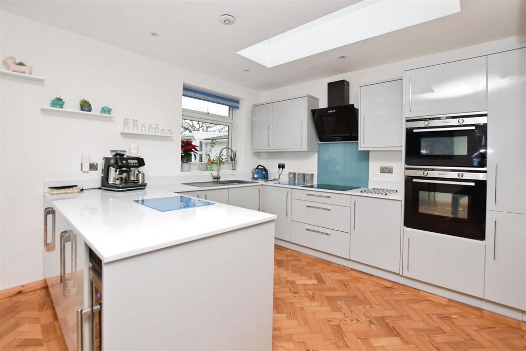 Additional image 7 of 2 bed detached bungalow for saleSunningdale, Abergele LL22