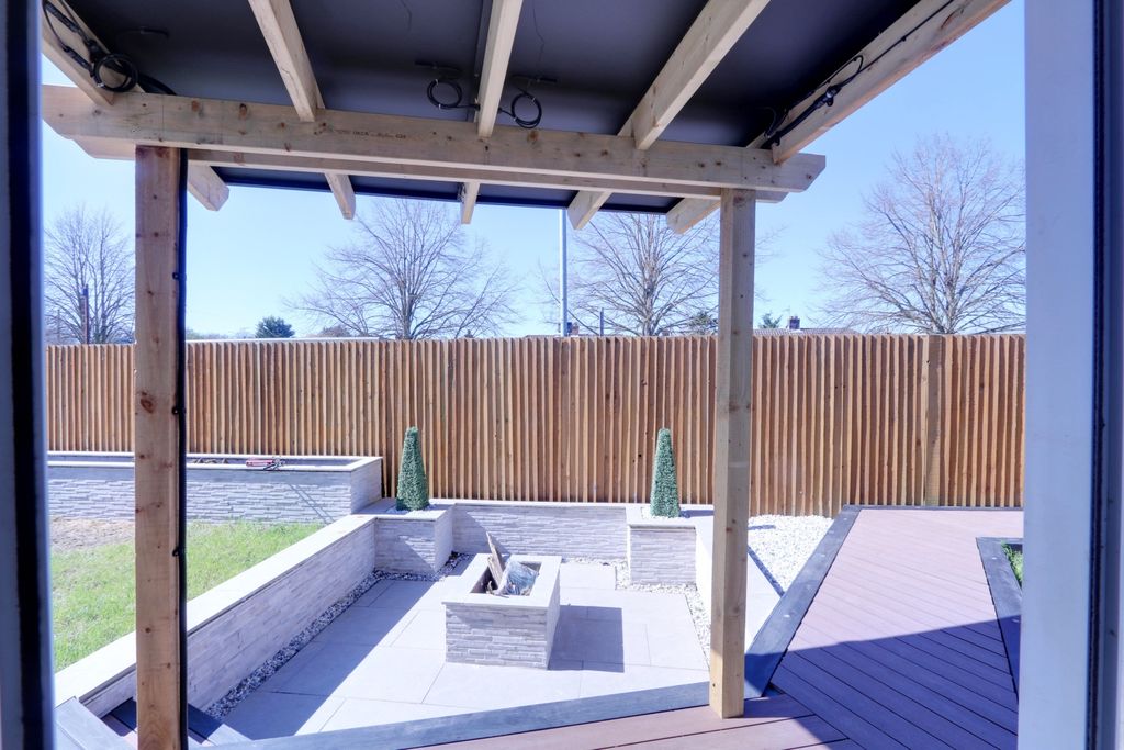Additional image 31 of 5 bed detached house for sale6 Heathfield, Benfleet SS7