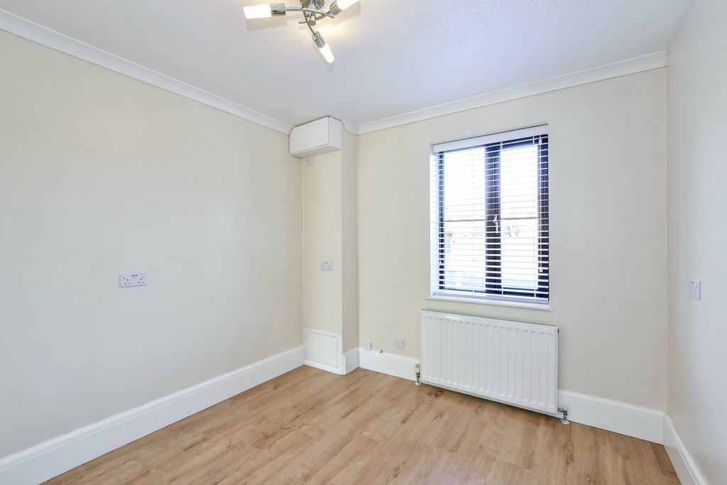 Additional image 14 of 1 bed maisonette for saleDe Havilland Way, Abbots Langley WD5