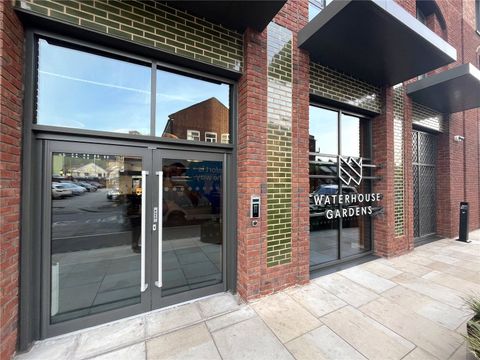 Waterhouse Gardens, Dutton Street, Manchester M3
