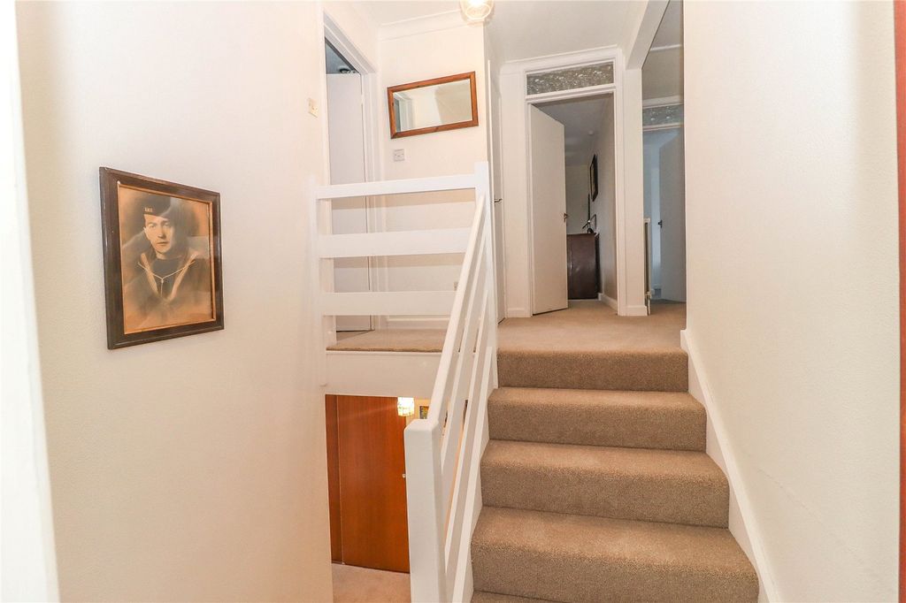 Additional image 29 of 5 bed link detached house for saleYew Tree Close, Goodworth Clatford, Andover, Hampshire SP11