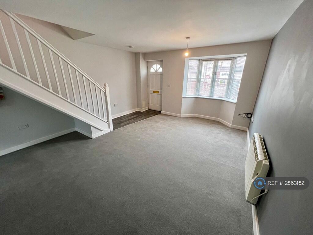 Additional image 3 of High St, Studley, B80