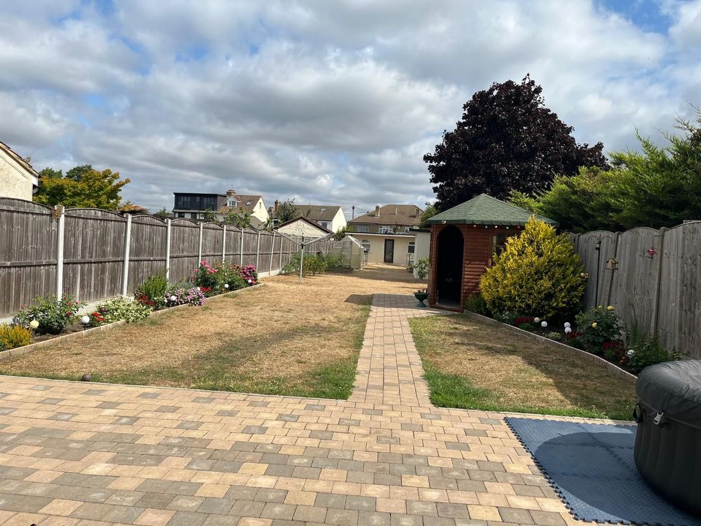 Additional image 22 of 4 bed bungalow for saleManor Road, Dagenham RM10