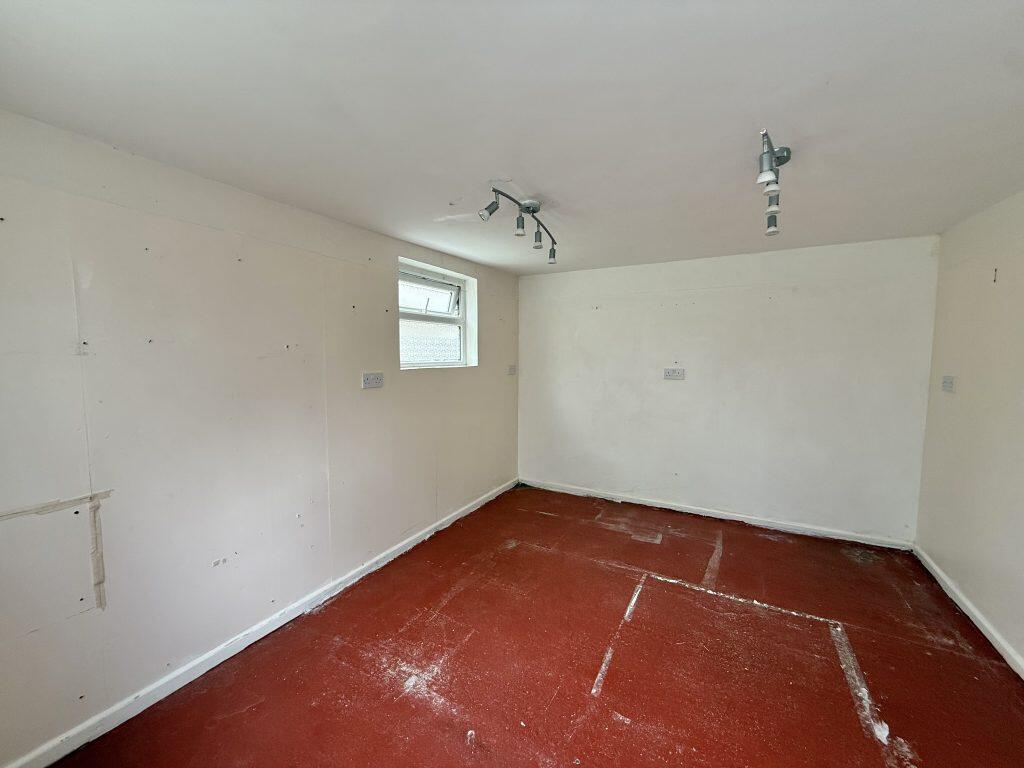Additional image 18 of St Michaels Avenue, Yeovil, Somerset, BA21
