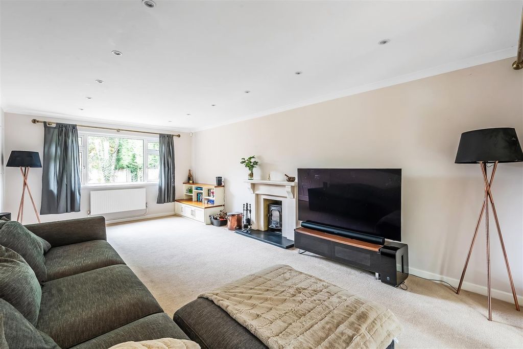 Additional image 20 of 4 bed detached house for saleAgates Lane, Ashtead KT21