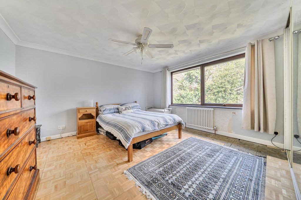 Additional image 11 of 5 bed detached house for saleHavant Road, Emsworth PO10