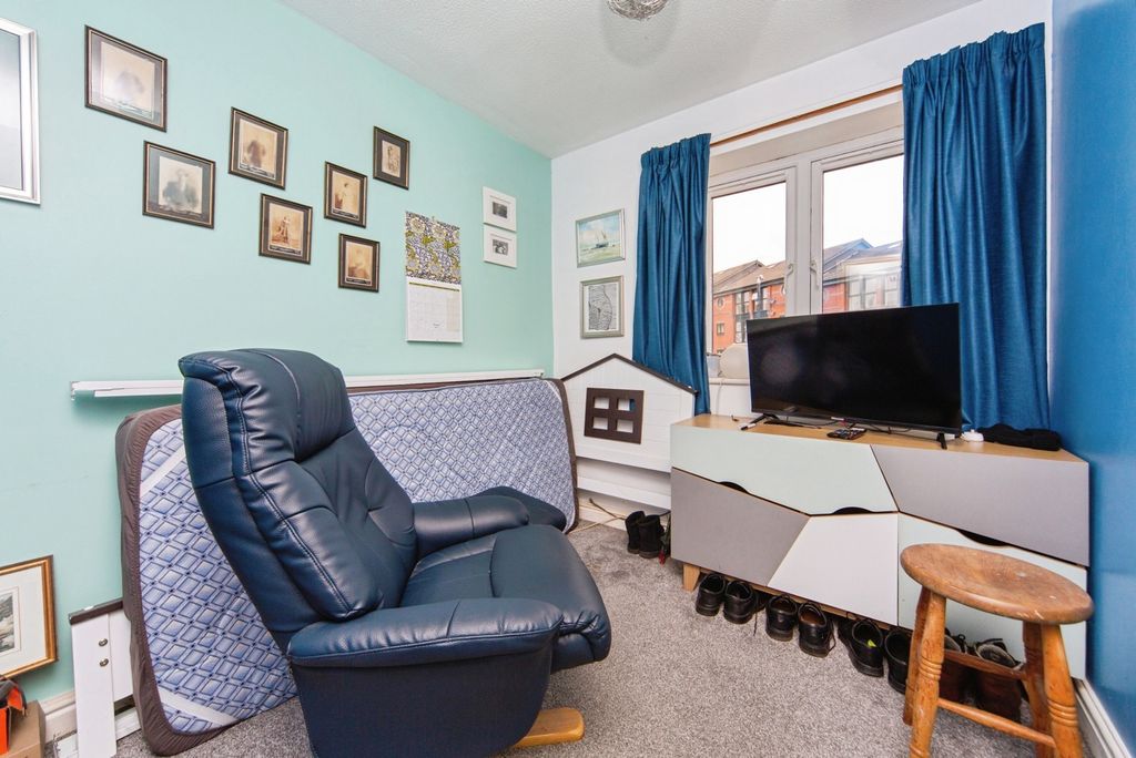 Additional image 10 of 3 bed flat for salePriory Wharf, Birkenhead CH41