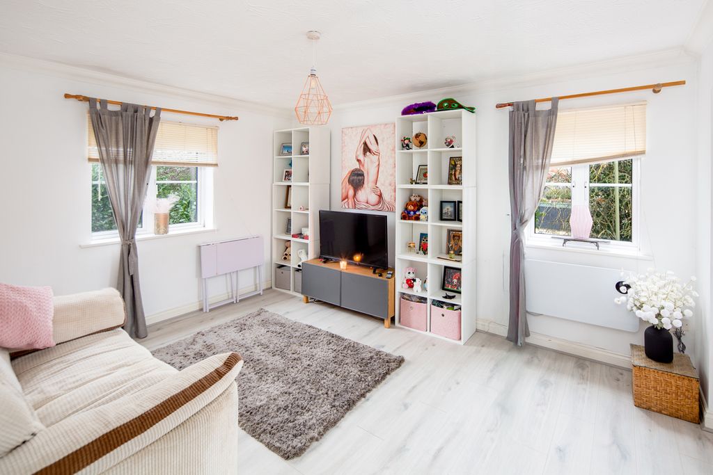 Additional image 9 of 2 bed flat for saleCorncrake Way, Bicester OX26