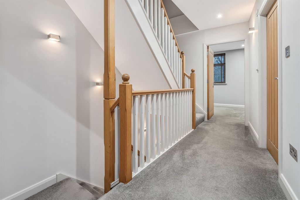 Additional image 21 of 3 bed town house for saleEdge View Crescent, Merrymans Lane, Alderley Edge SK9