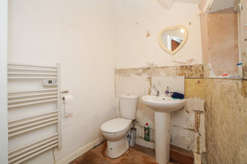 Additional image 9 of 1 bed flat for saleThe Old George, 2 Market Place, Brampton CA8