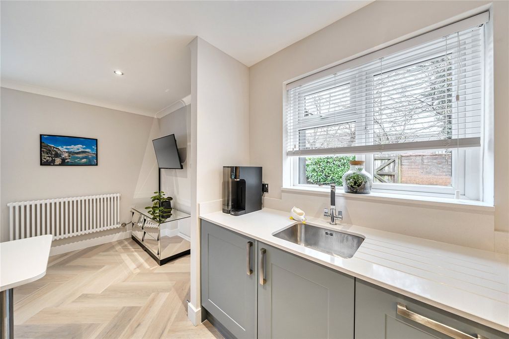 Additional image 4 of 1 bed detached house for saleHawkswell Walk, Woking, Surrey GU21