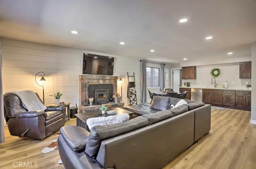Additional image 35 of 304 E Fairway Blvd, Big Bear City, CA 92314