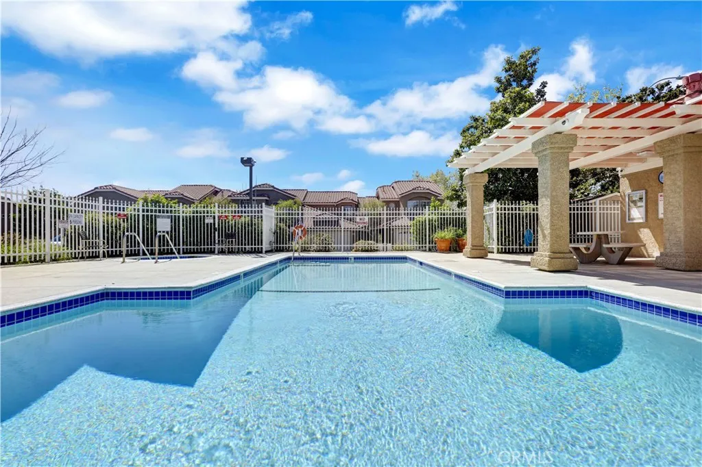 Additional image 99 of 28102 Bobwhite Cir Unit 3, Saugus, CA 91350