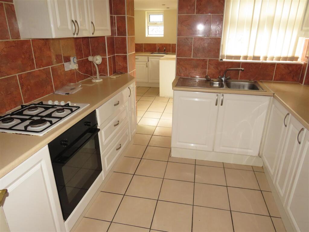 Additional image 4 of Longmeadow Crescent, Shard End.