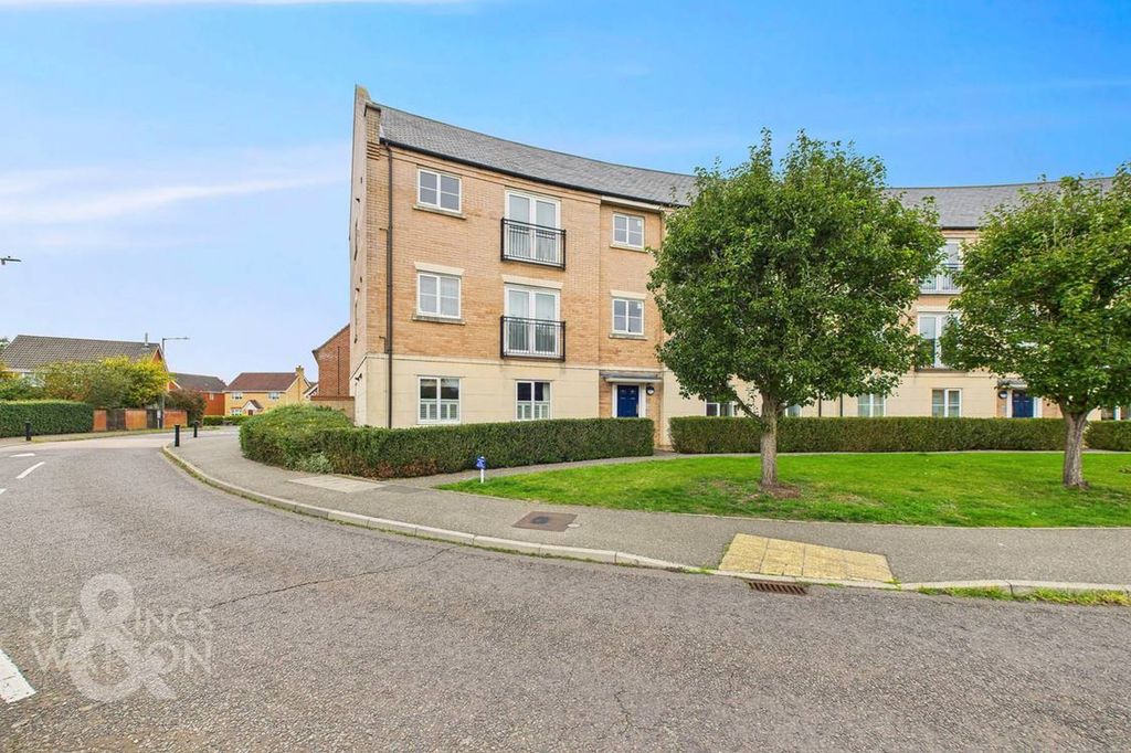 Additional image 4 of 2 bed flat for saleHolly Blue Road, Wymondham, Norwich NR18