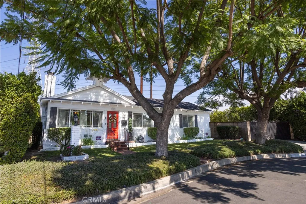 Additional image 2 of 11117 Sylvan St, North Hollywood, CA 91606