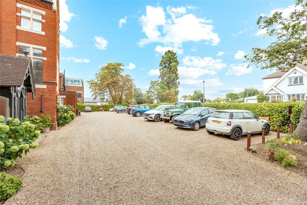 Additional image 19 of 3 bed flat for saleConvent Close, Upminster RM14