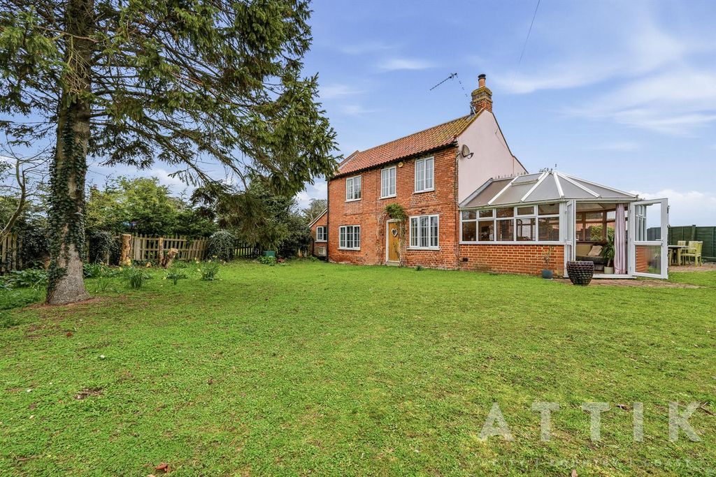 Additional image 16 of 5 bed equestrian for saleBarnaby Green, Wangford, Beccles NR34