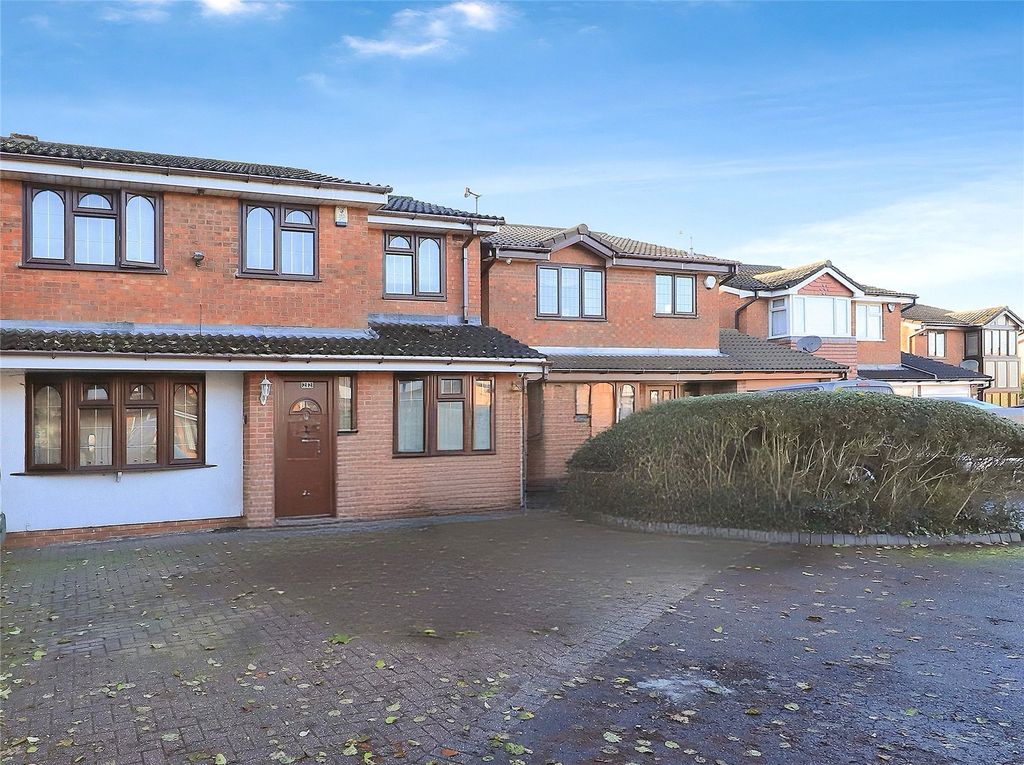 4 bed detached house for saleBabors Field, Bilston, West Midlands WV14