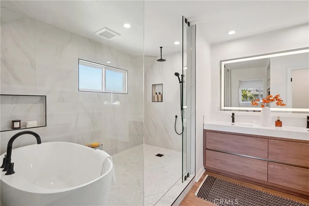 Additional image 63 of 11721 Norgrove Lane, Rossmoor, CA 90720