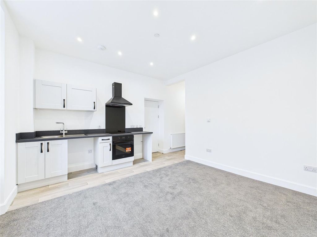 Additional image 4 of 1 bed flat for saleGarden Apartment 2, Stonefield House, The Square, Grantown On Spey PH26
