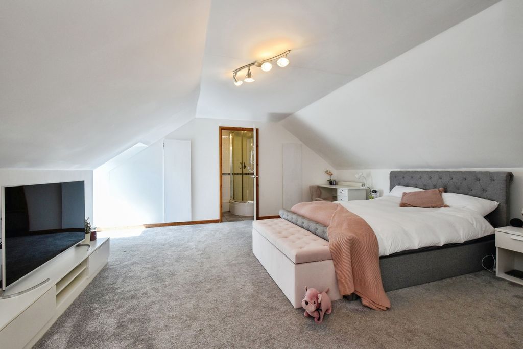 Additional image 7 of 5 bed detached house for saleWernoleu Road, Betws, Ammanford, Carmarthenshire SA18