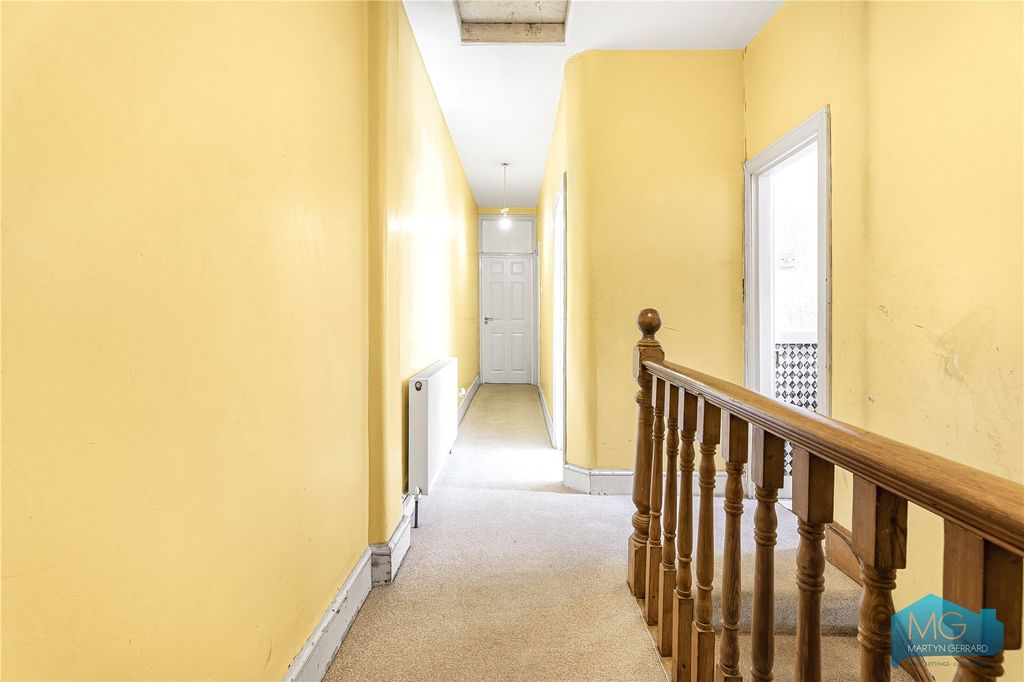 Additional image 15 of 4 bed semi-detached house for saleWood Street, Barnet EN5