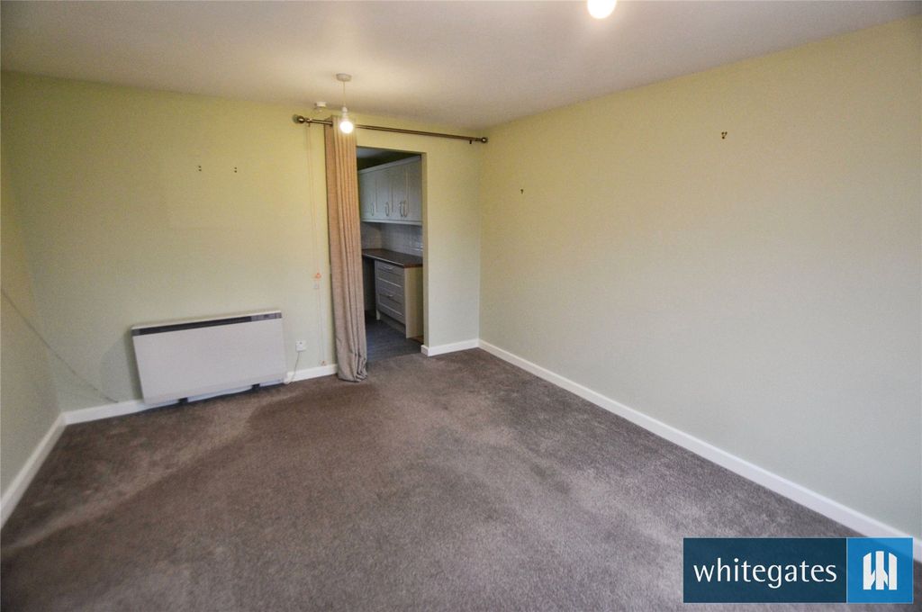 Additional image 3 of 2 bed flat for saleLynwood Garth, Leeds, West Yorkshire LS12