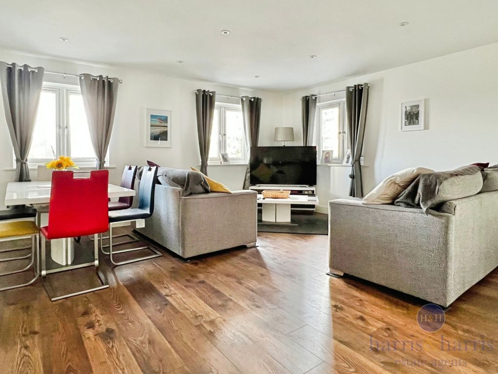 2 bed flat for saleMitchell Gardens, Axminster EX13 photo 2