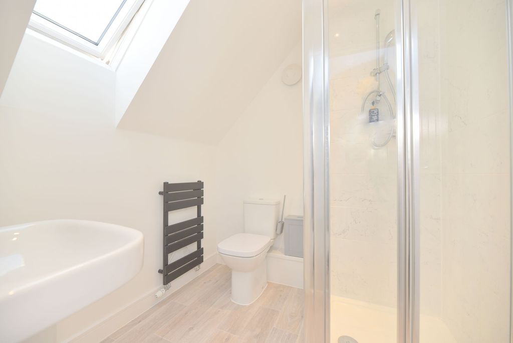Additional image 23 of 5 bed detached house for saleBellflower Gardens, Biggleswade SG18
