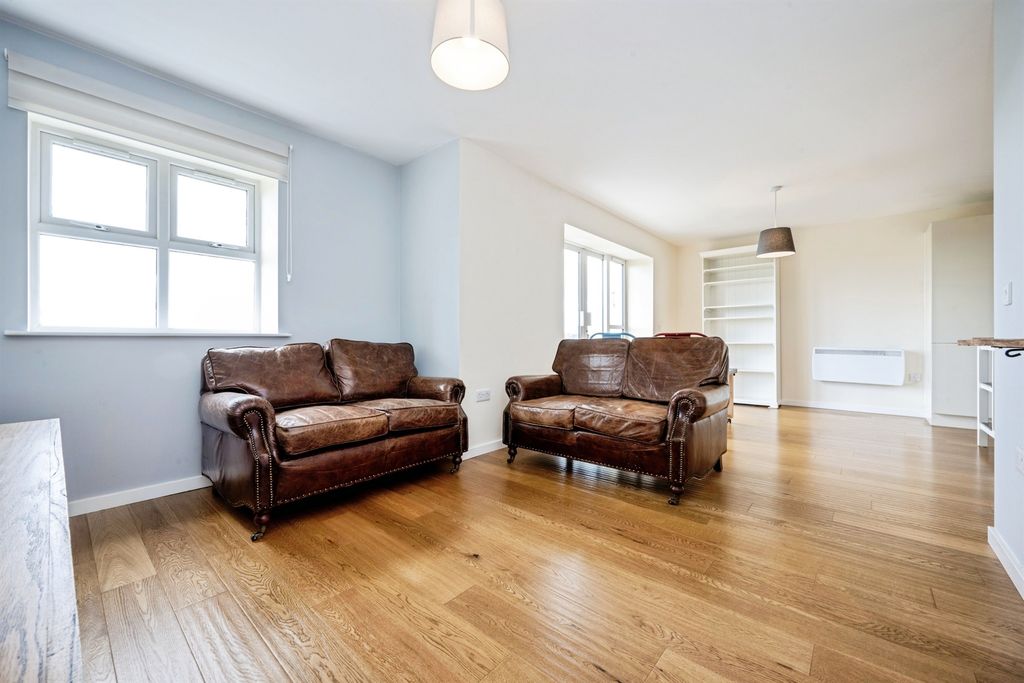 Additional image 3 of 4 bed penthouse for salePalgrave Road, Bedford MK42