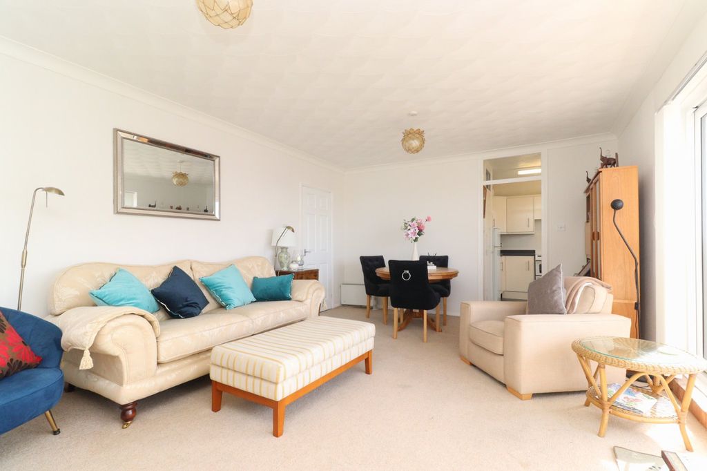 Additional image 6 of 2 bed flat for saleBay View Heights, Ethelbert Road, Birchington, Kent CT7